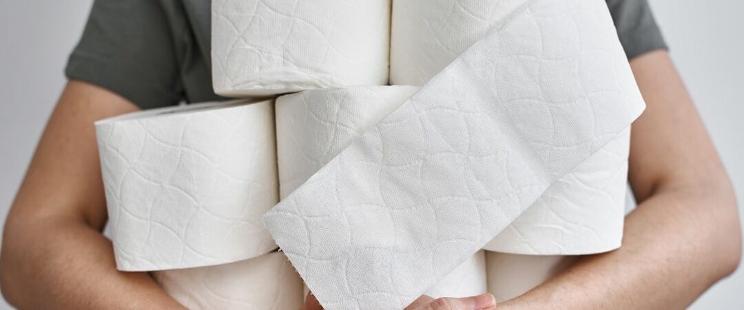 Por que o suprimento de papel higiênico permanece apertado